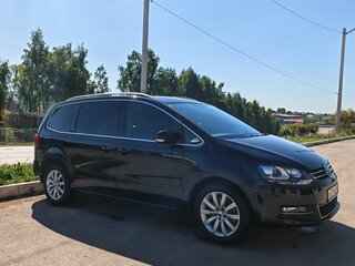 2012 Volkswagen Sharan II, чёрный, 1330000 рублей, вид 2