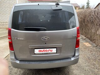 2011 Hyundai Grand Starex I, серый, 900000 рублей, вид 2