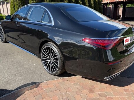 2022 Mercedes-Benz S-Класс 450 4MATIC VII (W223), чёрный, 11050000 рублей, вид 5