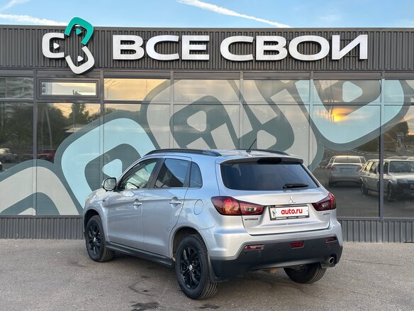 2011 Mitsubishi ASX I, серебристый, 1087000 рублей - вид 2