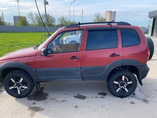 2008 Chevrolet Niva I, красный, 330000 рублей, вид 4