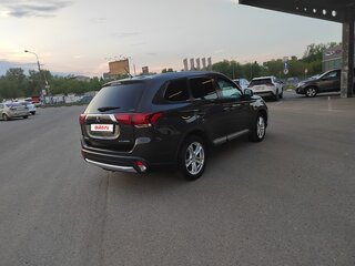 2016 Mitsubishi Outlander III Рестайлинг 2, коричневый, 1680000 рублей, вид 5