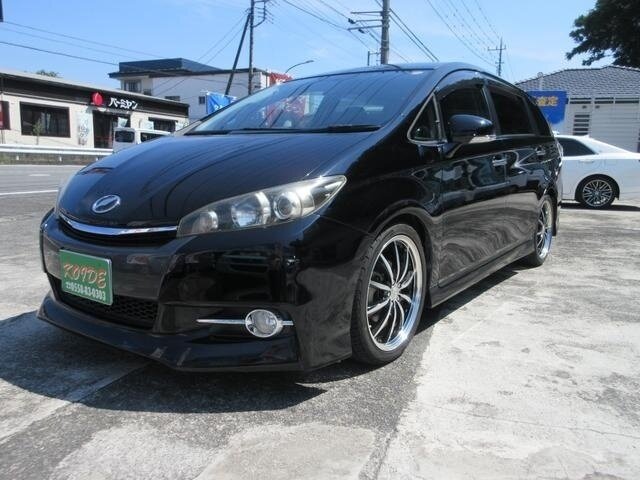 Открыть фотографии: Toyota Wish II Рестайлинг