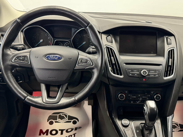 2017 Ford Focus III Рестайлинг, белый, 1150000 рублей - вид 13