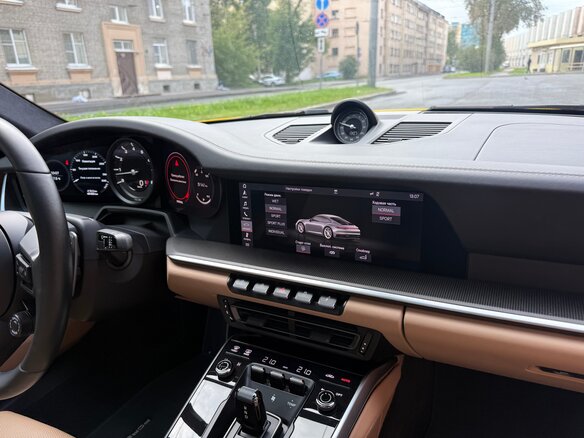 2019 Porsche 911 Carrera 4S VIII (992), чёрный - вид 20
