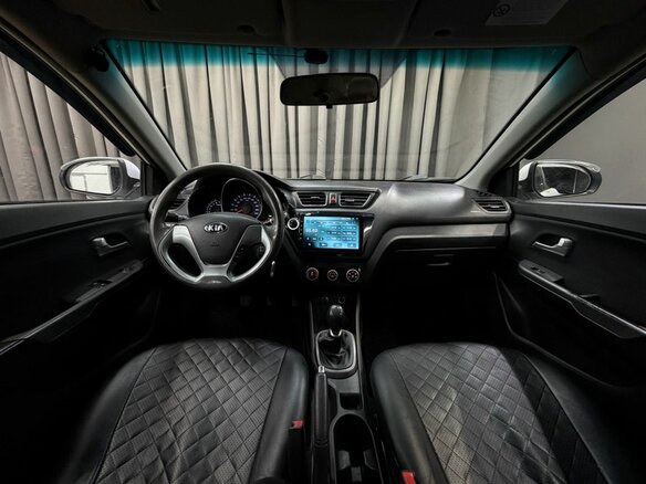 2016 Kia Rio III Рестайлинг, белый, 719999 рублей - вид 8