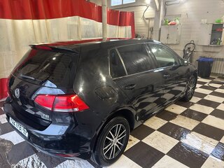 2014 Volkswagen Golf VII, чёрный, 950000 рублей, вид 3