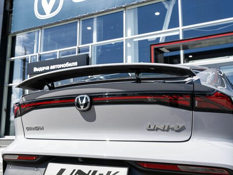 Changan UNI-V I