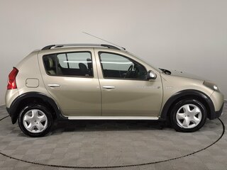 2012 Renault Sandero I, бежевый, 740000 рублей, вид 4