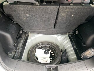 2017 Nissan Note II Рестайлинг, серебристый, 685000 рублей, вид 5