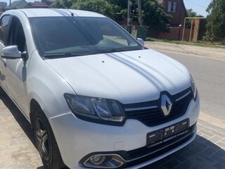 2015 Renault Logan II, белый, 450000 рублей, вид 2