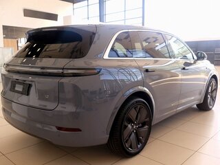 2026 Li Auto (Lixiang) L7 52.3 kWh I Рестайлинг, серый, 10690000 рублей, вид 4