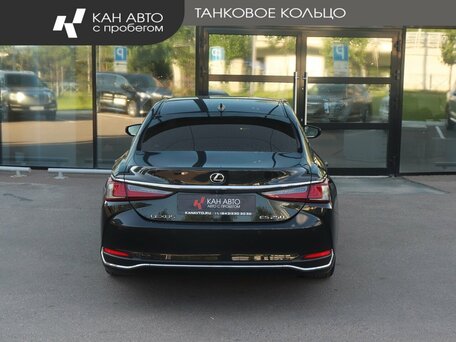 2018 Lexus ES 250 VII, чёрный, 3295000 рублей, вид 4