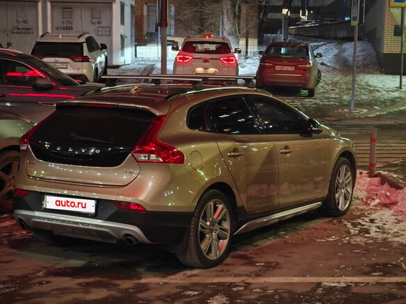 2013 Volvo V40 Cross Country I, золотистый - вид 29