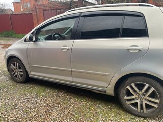 2010 Volkswagen Golf Plus II, серебристый, 710000 рублей, вид 3