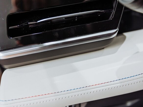 2026 Geely Monjaro, чёрный - вид 11