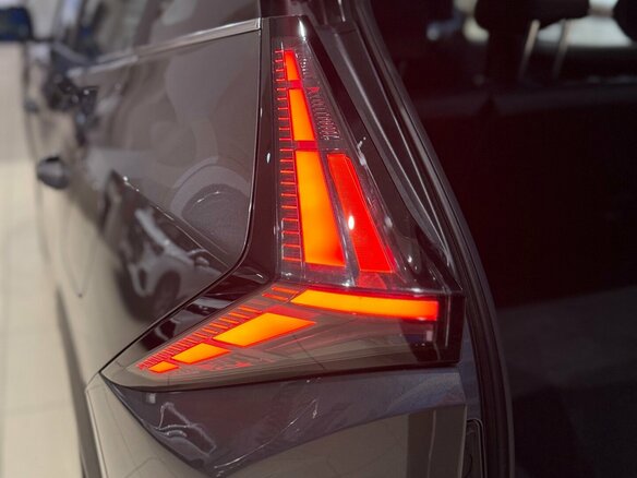 2026 Geely Cityray, серый, 3344990 рублей - вид 2