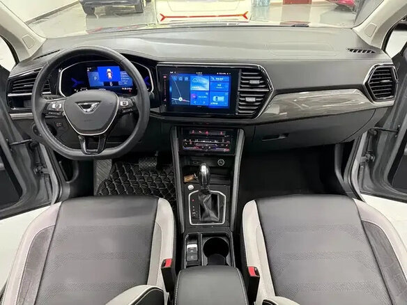 2022 Jetta VS7 I Рестайлинг 1, серый, 1620000 рублей - вид 16