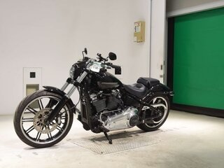 2022 Harley-Davidson Breakout, чёрный, 1810000 рублей, вид 4