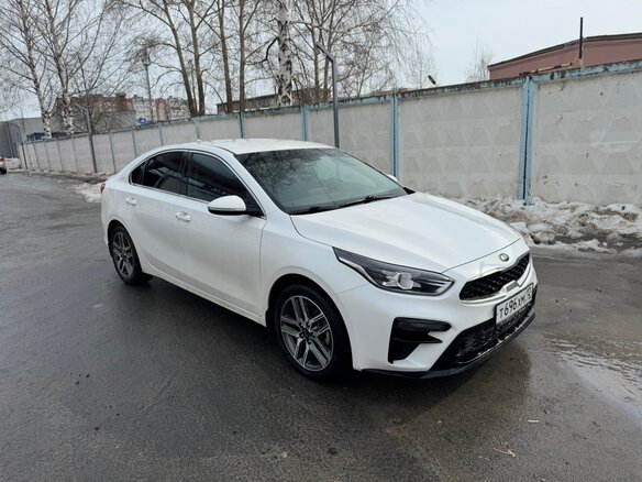 2019 Kia Cerato IV, белый, 1950000 рублей