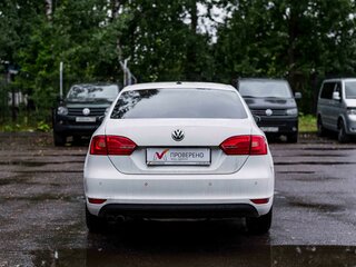 2014 Volkswagen Jetta VI, белый, 820000 рублей, вид 4