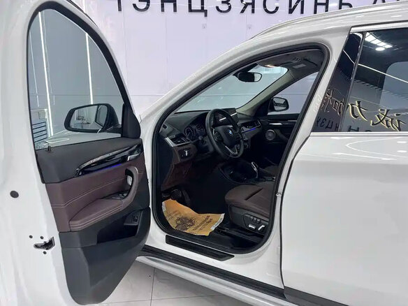 2022 BMW X1 Long 20Li sDrive II (F48) Рестайлинг, белый, 1937000 рублей - вид 6