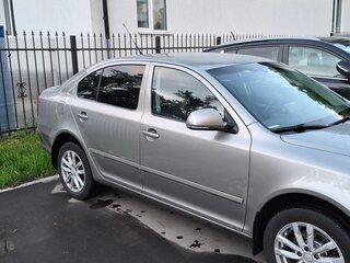 2009 Skoda Octavia II (A5) Рестайлинг, серый, 830000 рублей, вид 4