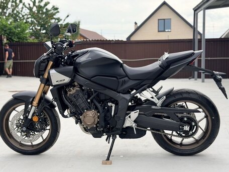2026 Honda CB 650R, чёрный, 1280000 рублей, вид 4