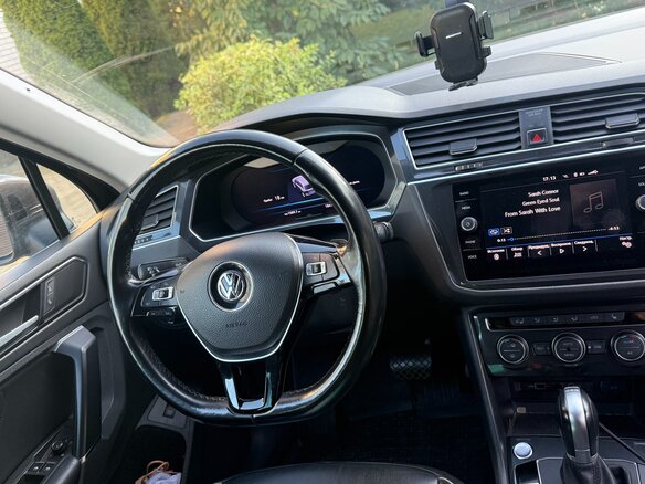 2018 Volkswagen Tiguan II, коричневый, 2350000 рублей - вид 5