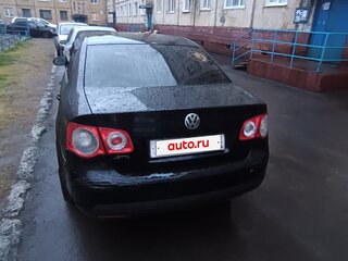 2009 Volkswagen Jetta V, чёрный, 350000 рублей, вид 2
