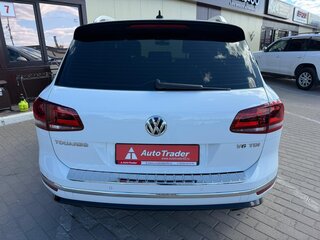 2016 Volkswagen Touareg II Рестайлинг, белый, 2350000 рублей, вид 5