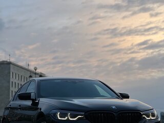 2017 BMW 5 серии 530d xDrive VII (G30/G31/G38), чёрный, 4700000 рублей, вид 2