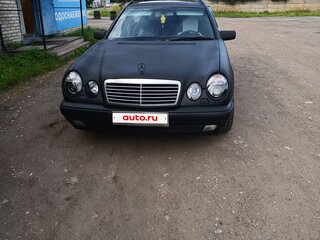 1996 Mercedes-Benz E-Класс 320 II (W210, S210), фиолетовый, 634000 рублей, вид 1