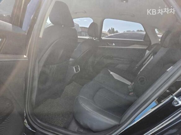 2023 Kia K5 III, чёрный, 2190000 рублей - вид 12