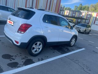 2020 Chevrolet Trax I Рестайлинг, белый, 1550000 рублей, вид 4