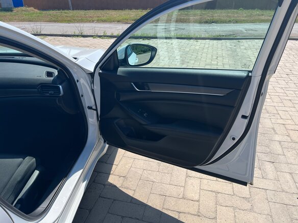 2019 Honda Accord X, белый, 1985000 рублей - вид 12