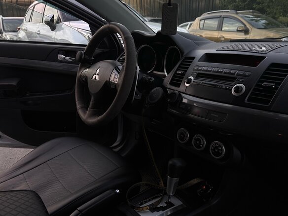 2008 Mitsubishi Lancer X, серебристый, 700000 рублей - вид 5
