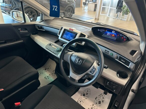 2012 Honda Freed I Рестайлинг, серый, 1249999 рублей - вид 11