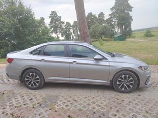 2025 Volkswagen Jetta VII Рестайлинг 2, серебристый, 1927339 рублей, вид 4