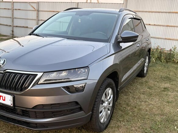 2020 Skoda Karoq DSG6 I, серый, 2299000 рублей - вид 1