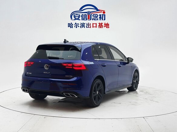 2022 Volkswagen Golf VIII, синий, 1900000 рублей - вид 5
