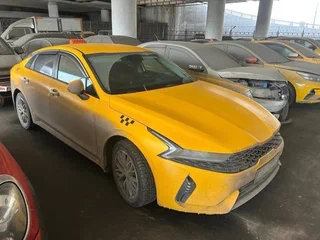 2022 Kia K5 III, жёлтый, 1890000 рублей, вид 2