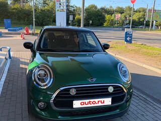 2020 Mini Hatch Cooper III (F55/F56) Рестайлинг, зелёный, 2600000 рублей, вид 4