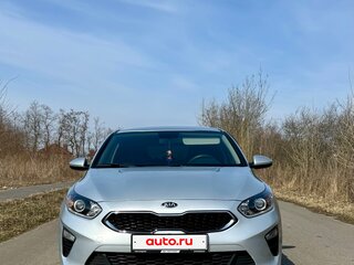 2018 Kia Ceed III, серебристый, 1740000 рублей, вид 3