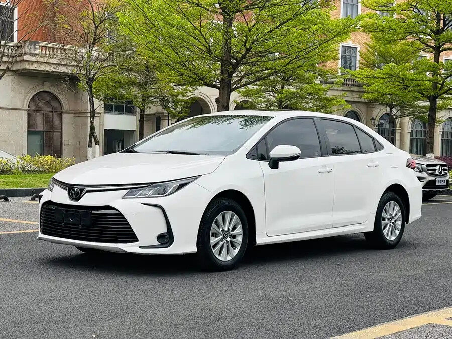 Открыть фотографии: Toyota Corolla XII (E210)