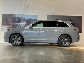 2025 Li Auto (Lixiang) L7 52.3 kWh I Рестайлинг, серый, 10590000 рублей, вид 4