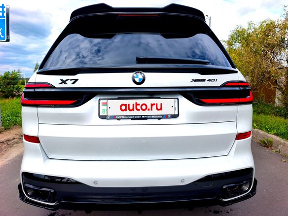 2024 BMW X7 40i I (G07) Рестайлинг, белый, 9900000 рублей - вид 6