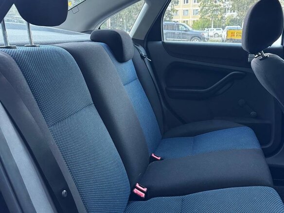 2008 Ford Focus II Рестайлинг, чёрный, 440000 рублей - вид 7