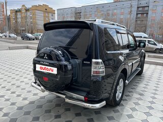 2010 Mitsubishi Pajero IV, чёрный, 1700000 рублей, вид 5