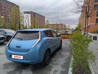 2015 Nissan Leaf (EM57) I (ZE0/AZE0), голубой, 805000 рублей, вид 4
